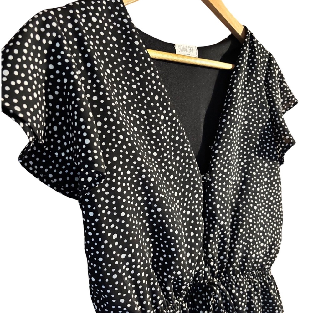 Sienna Sky Black White Polka Dot Short Sleeve v neck Shorts Romper XS